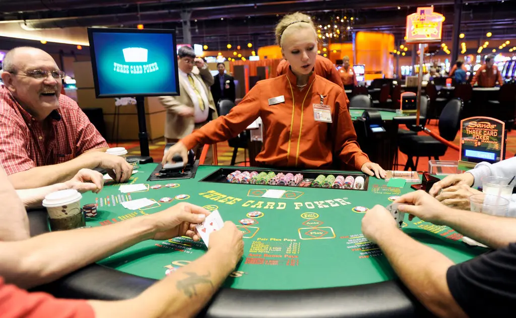 Bringing Old-school Casino Ambience To A New Generation With Live Dealer Casinos